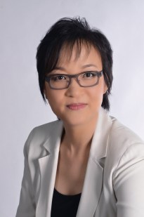 headshotfinalcolorbeige027_pp1 copy